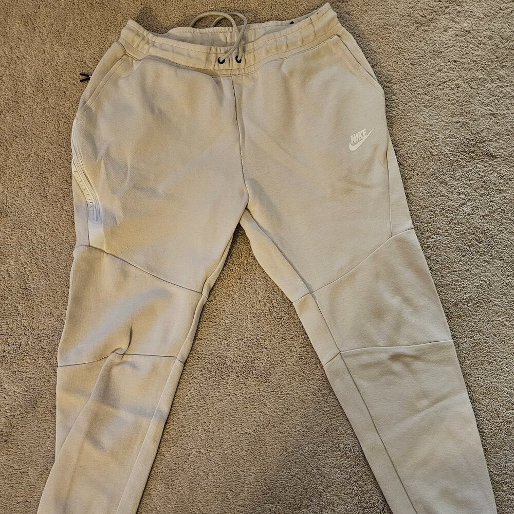 Nike Tech Fleece Pants